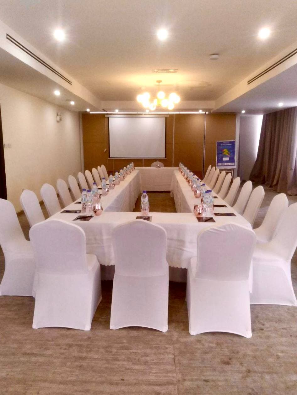Wadi Hall