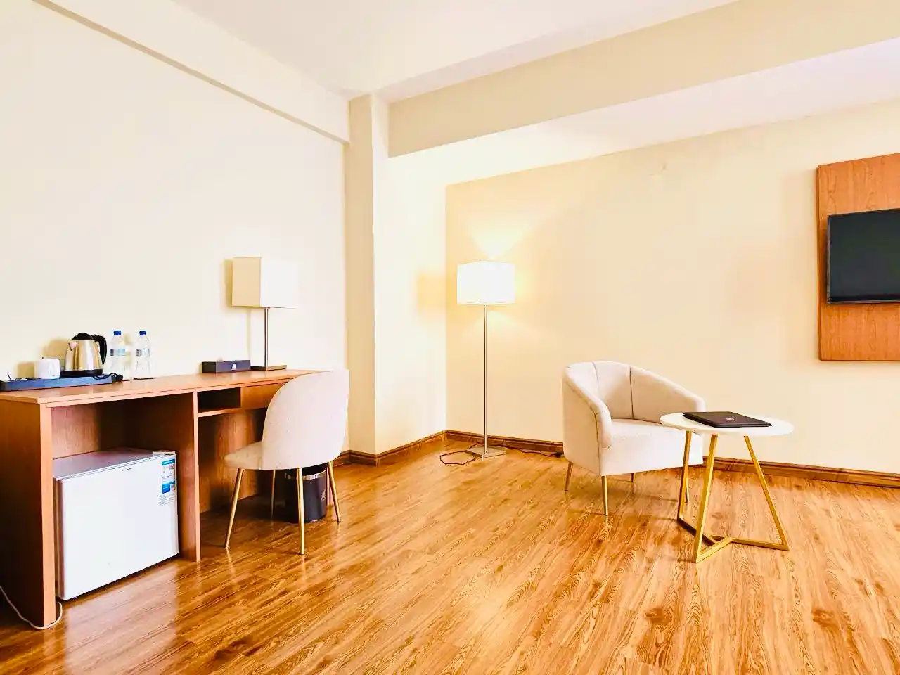 Corner Suite